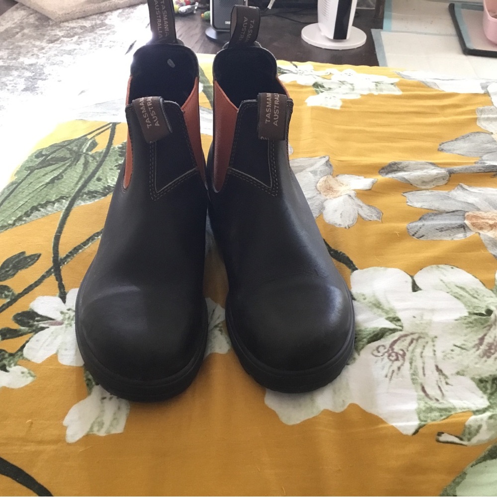 Blundstone Australian leather boots size US 10 women’s